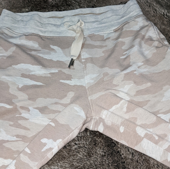 Athleta Printed Balance Jogger Camo Women's Small - Picture 6 of 9